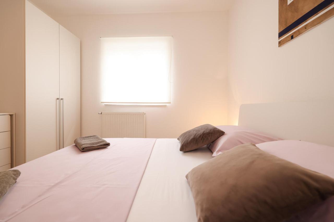 Apartment Leon Бибинє Екстер'єр фото