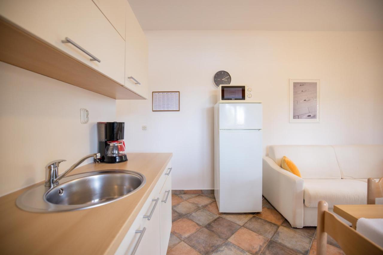 Apartment Leon Бибинє Екстер'єр фото
