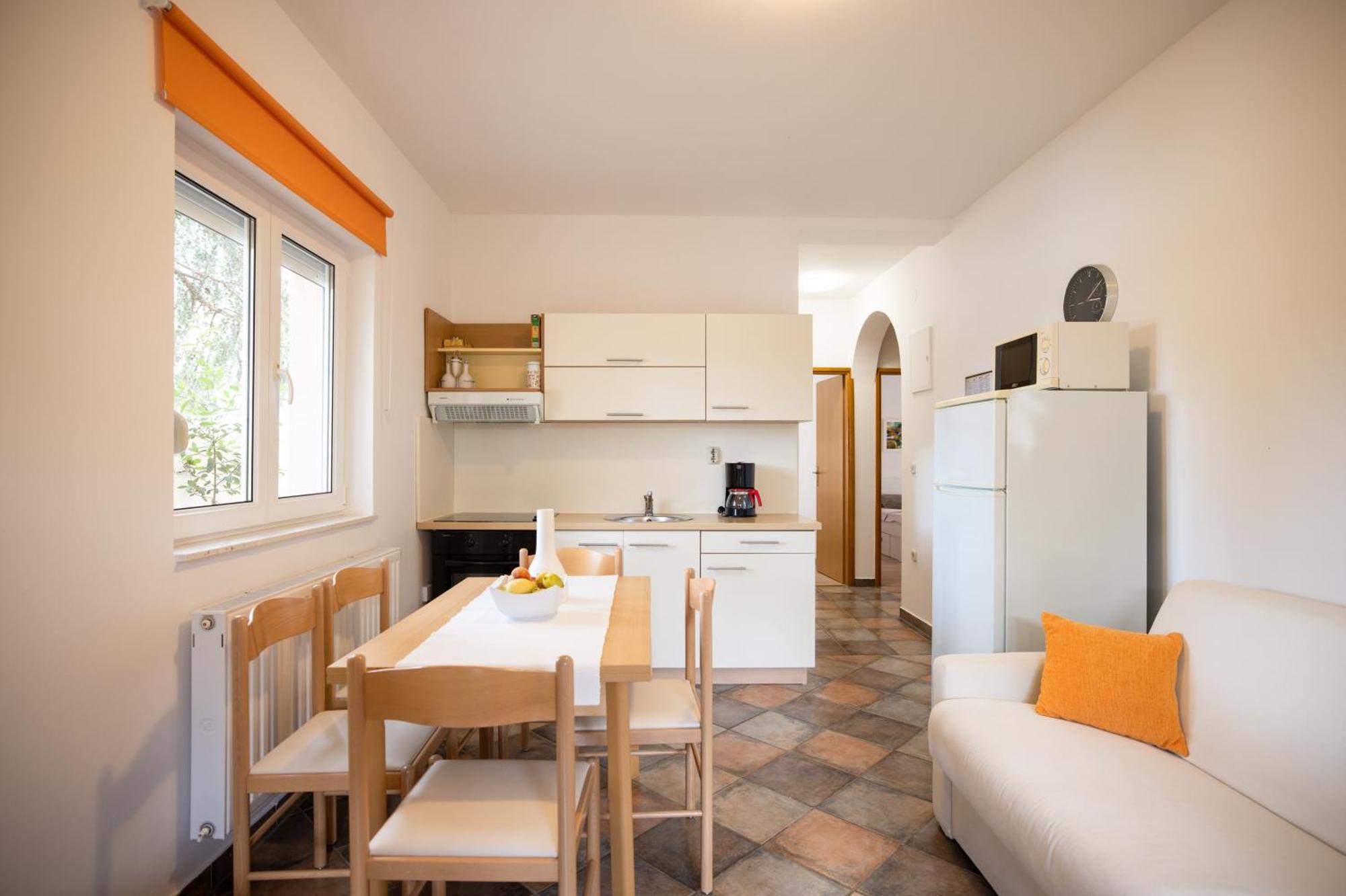 Apartment Leon Бибинє Екстер'єр фото